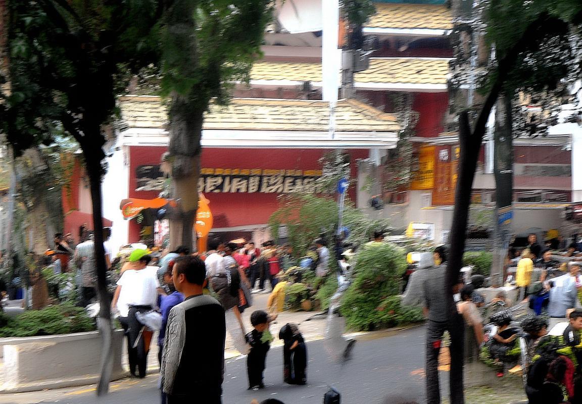 电竞版本更新如何驱动战术体系轮转与英雄强弱更迭？职业选手综合能力成关键，推动电子竞技行业进步